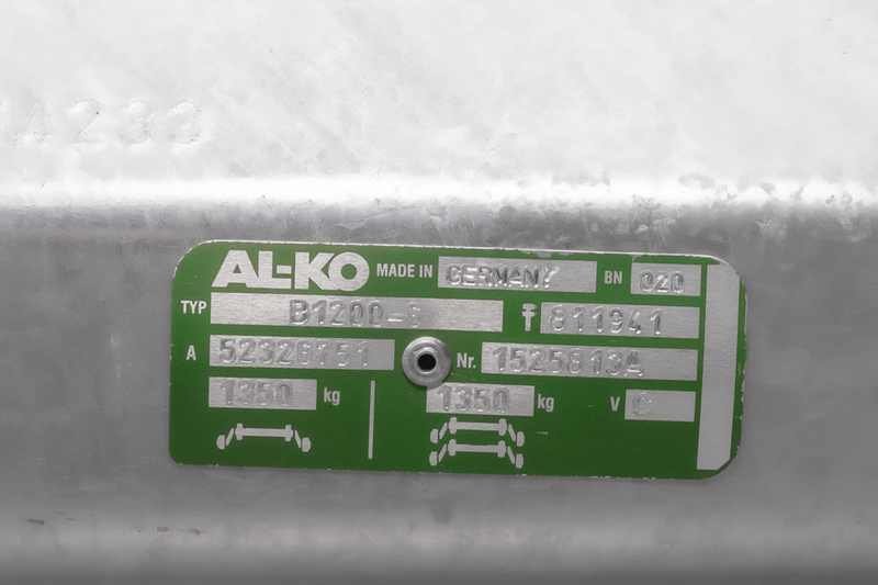 Essieu-freine-pour-remorque-1350kg-4-compressed.jpg Essieu-freine-pour-remorque-1350kg-4-compressed.jpg