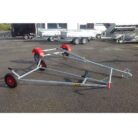 Remorque-et-chariot-de-mise-a-leau-pour-deriveurs-compressed.jpg