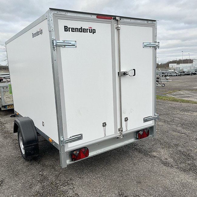 brenderup-cargo-dynamic-260wbr750-260x155cm-haut150cm-ptac-750kg-15.jpg brenderup-cargo-dynamic-260wbr750-260x155cm-haut150cm-ptac-750kg-15.jpg
